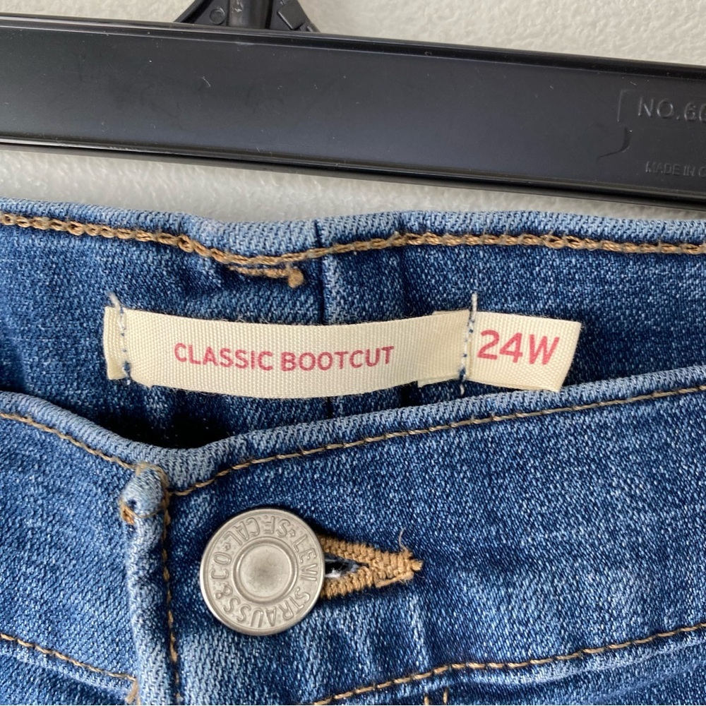Levi's Women's Classic Bootcut Jeans Blue Stretch Size 24W Cotton Blend New - Picture 7 of 15
